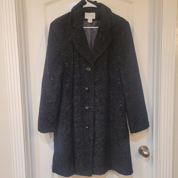 Elegant Black Women's Coat - Picture 2 of 12